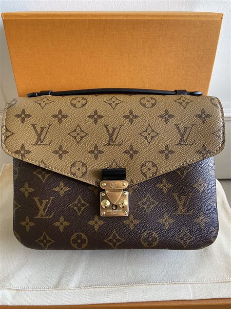 louis vuitton scritta made in italy|louis vuitton italian or french.